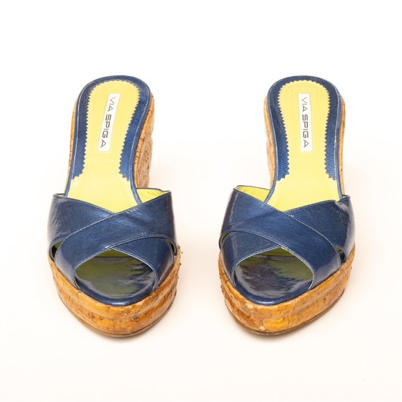 Blue Patent leather Via Spaga Wedge espadrilles size 6 1/2. - Picture 4 of 9
